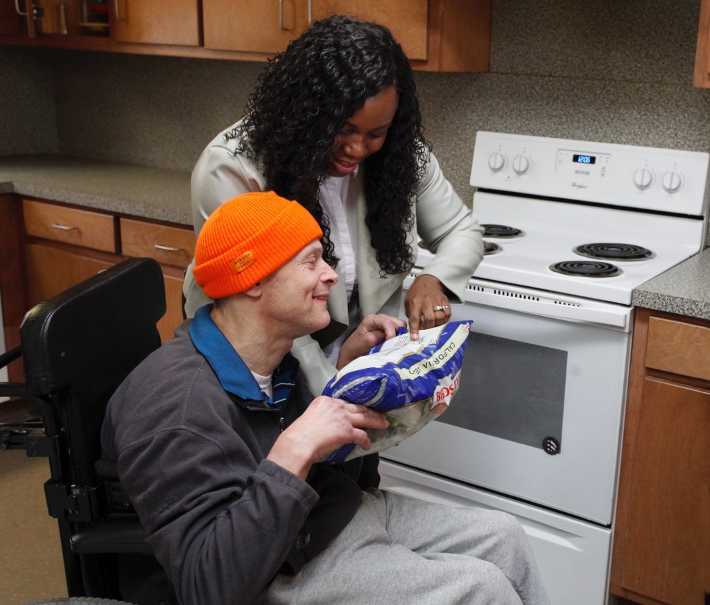 JOIN EGGLESTON RESIDENTIAL SERVICES AS A DIRECT SERVICE PROFESSIONAL Eggleston Services VA